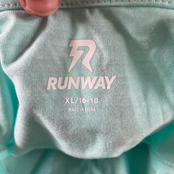 Teal Tank Top w/ Sun Design - Picture 4 of 5